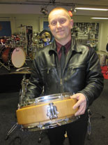 Jens Erik Larsen med SR-1000 på Peavey SD